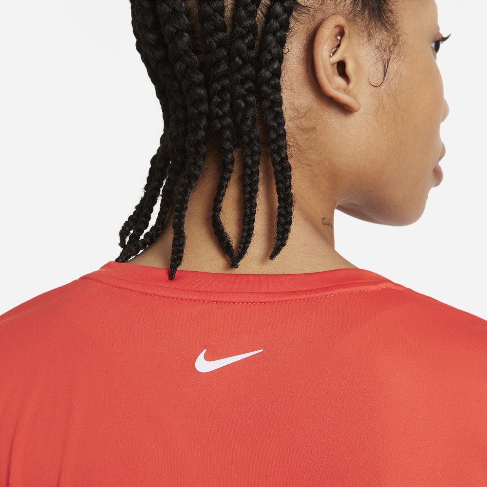 Camiseta-Nike-Dri-FIT-Swoosh-Run-Feminina