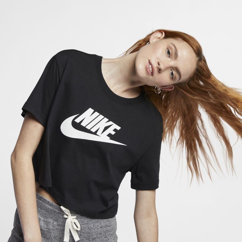 Blusa Nike Cropped Sportswear Essential