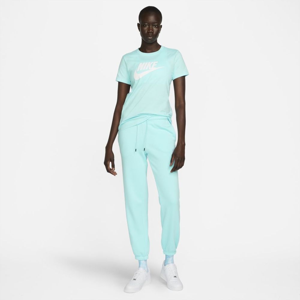 Camiseta-Nike-Sportswear-Essential-Feminina