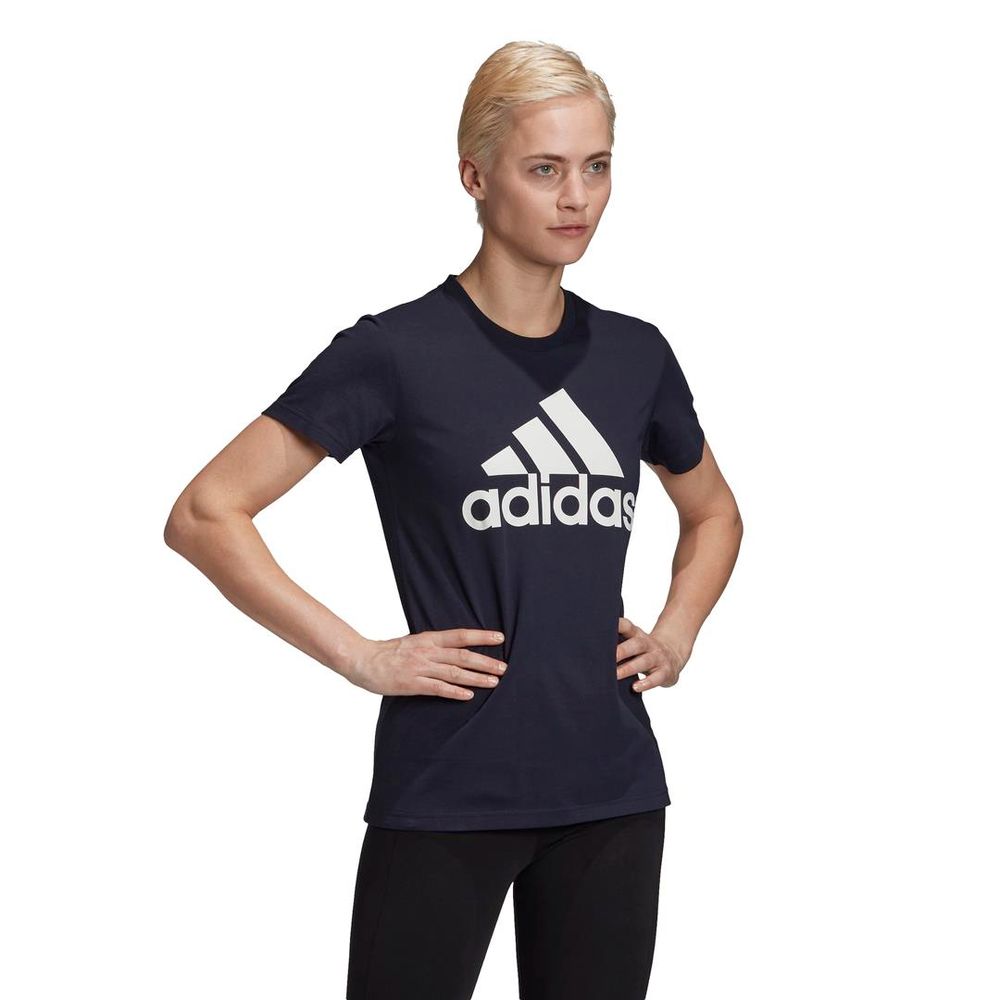 Camiseta-Adidas-Must-Haves-Badge-of-Sports-Feminina-