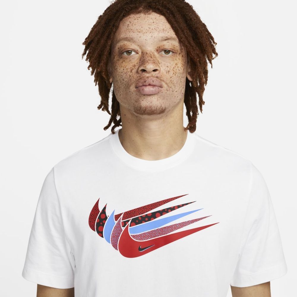 Camiseta-Nike-Sportswear-Swoosh-Masculina Camiseta-Nike-Sportswear-Swoosh-Masculina