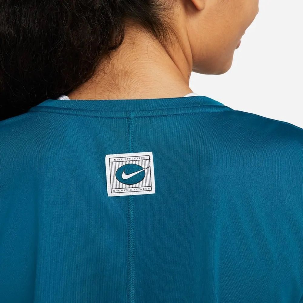 Camiseta-Nike-Dri-FIT-One-Icon-Clash-Feminina