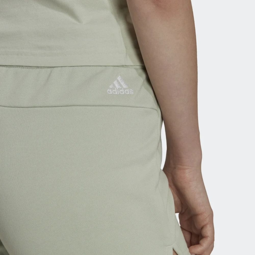 Short-Adidas-Essentials-Slim-Logo