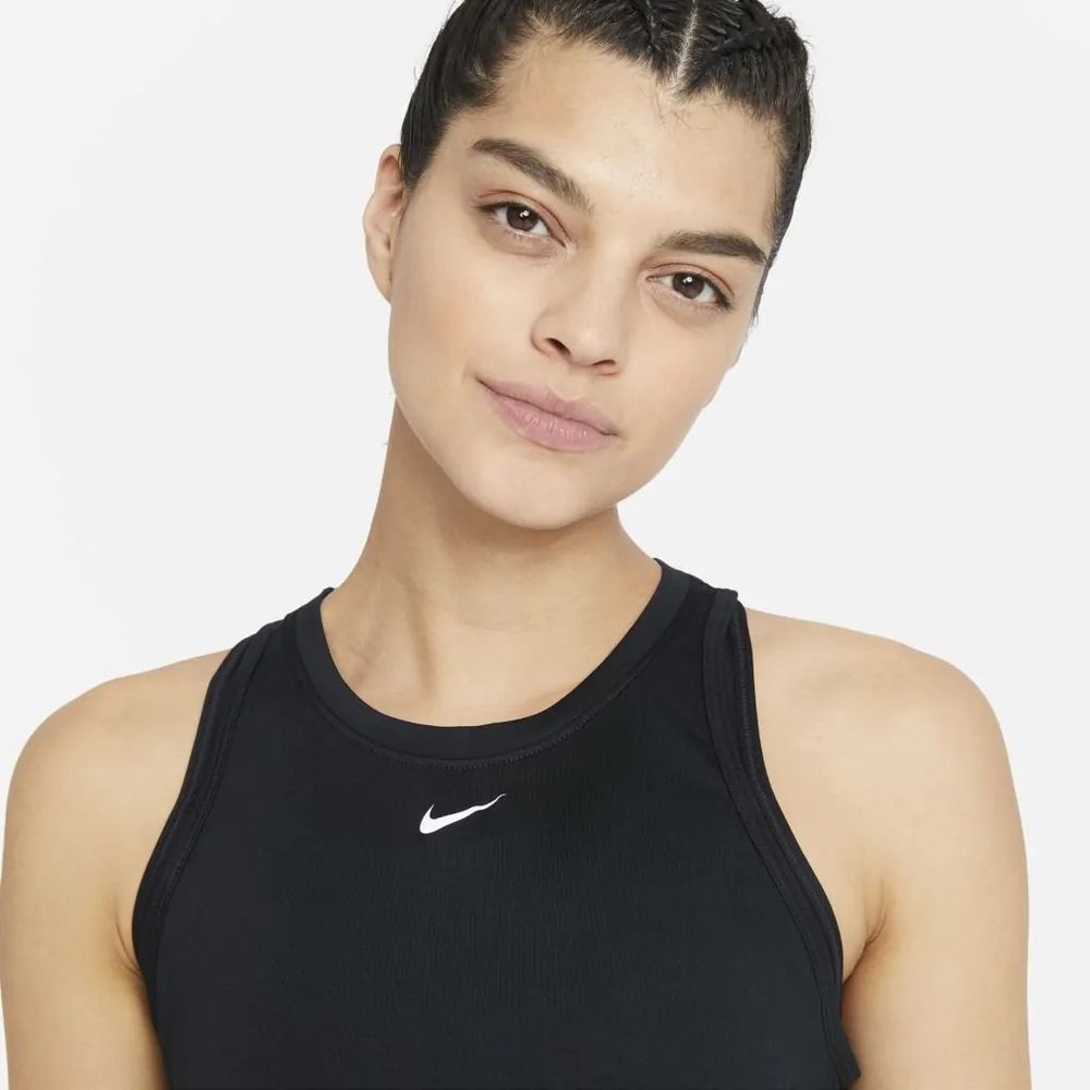 Regata-Nike-Dri-FIT-One-Feminina
