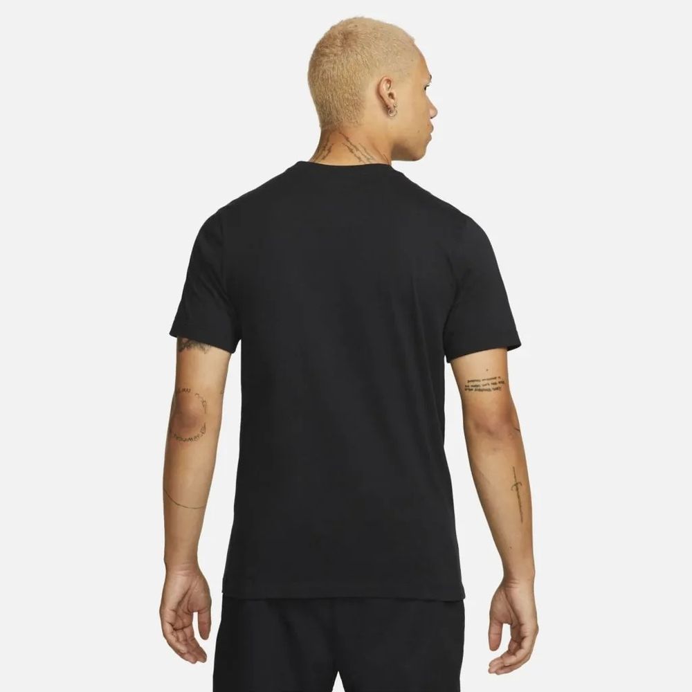 Camiseta-Nike-Sportswear-Club-Masculina Camiseta-Nike-Sportswear-Club-Masculina