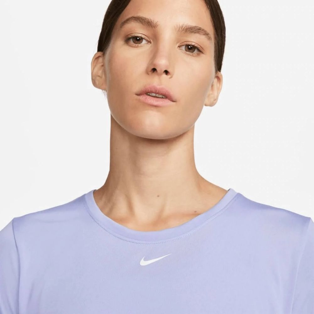 Camiseta-Nike-Dri-FIT-One-Feminina