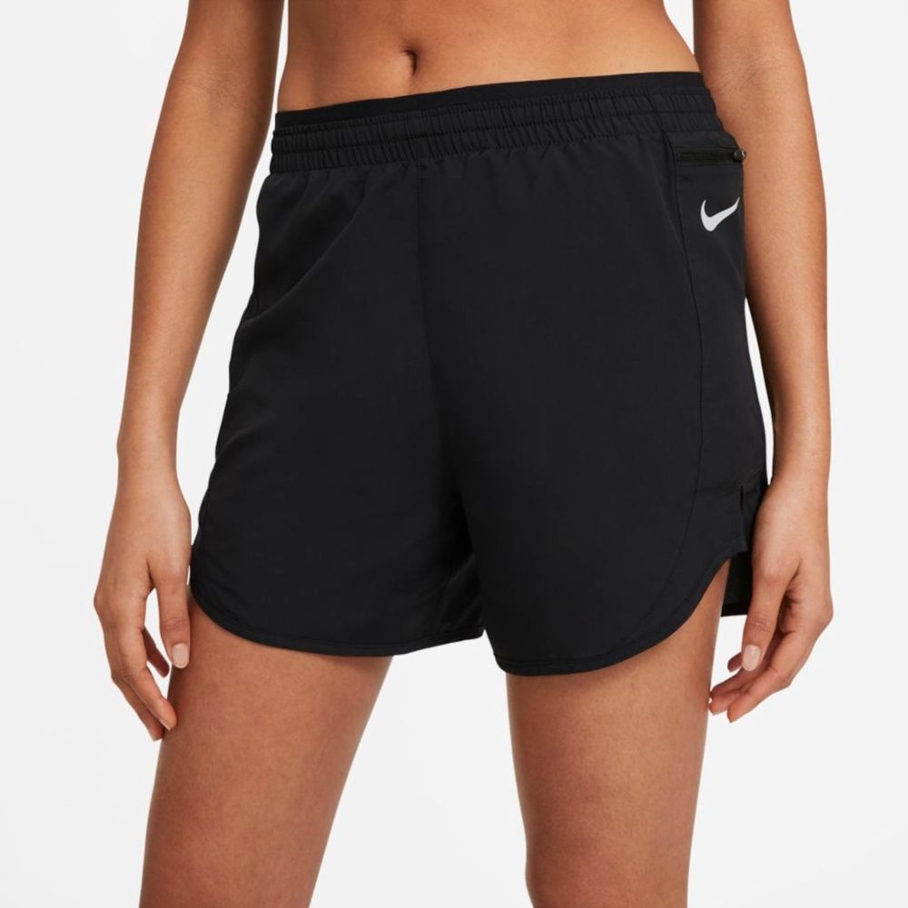 Short-Nike-Tempo-Luxe-Feminino