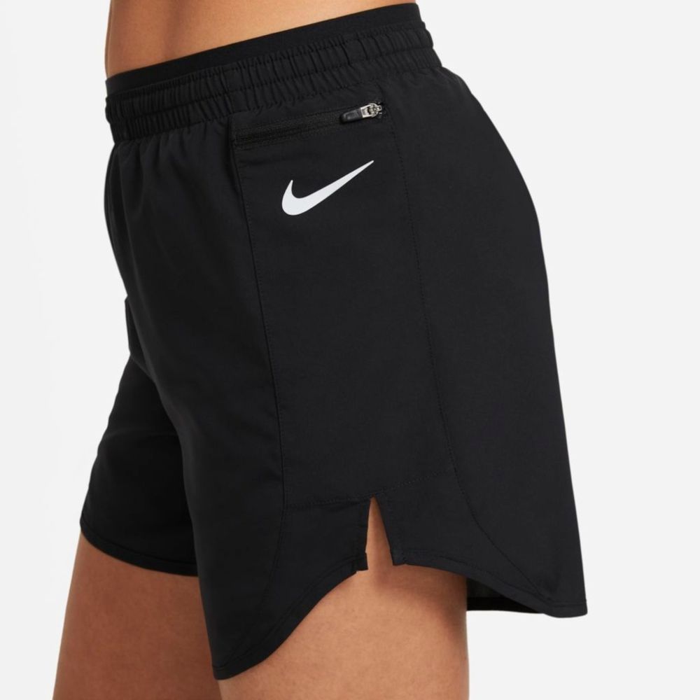Short-Nike-Tempo-Luxe-Feminino