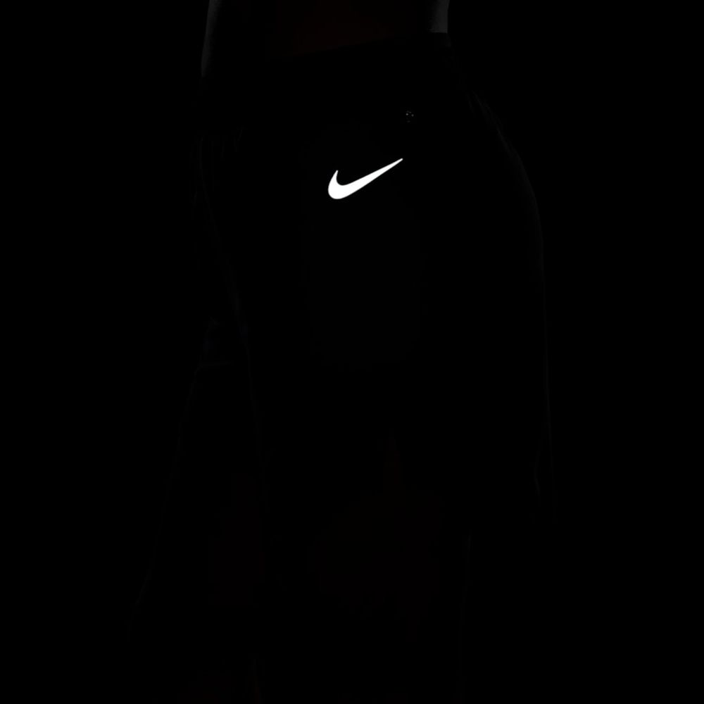 Short-Nike-Tempo-Luxe-Feminino