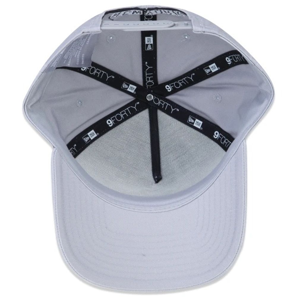 Bone-New-Era-9FORTY-A-Frame-Snapback-MLB-New-York-Yankees-Core