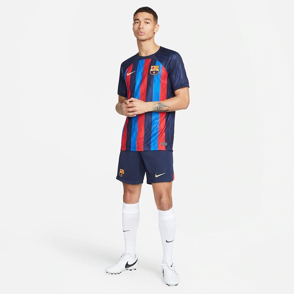 Camisa-Nike-Barcelona-I-2022.23-Torcedor-Masculina