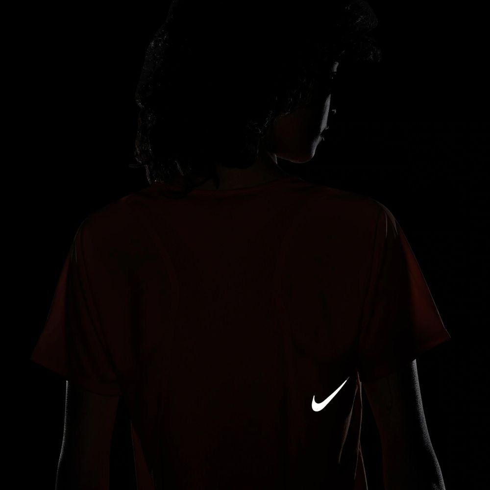 Camiseta-Nike-Dri-FIT-Race-Feminina