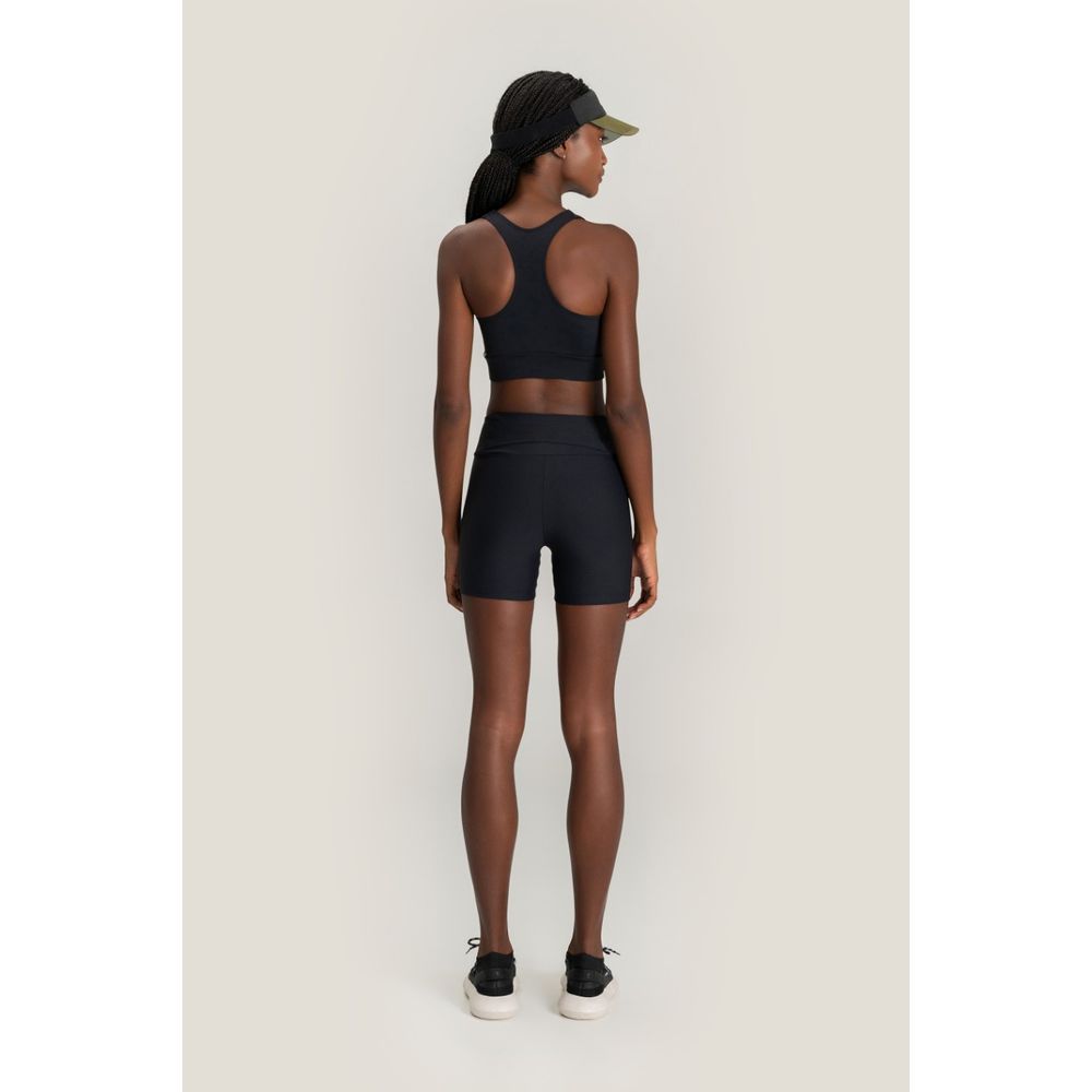 Short-Live--Active-Pocket-Essential