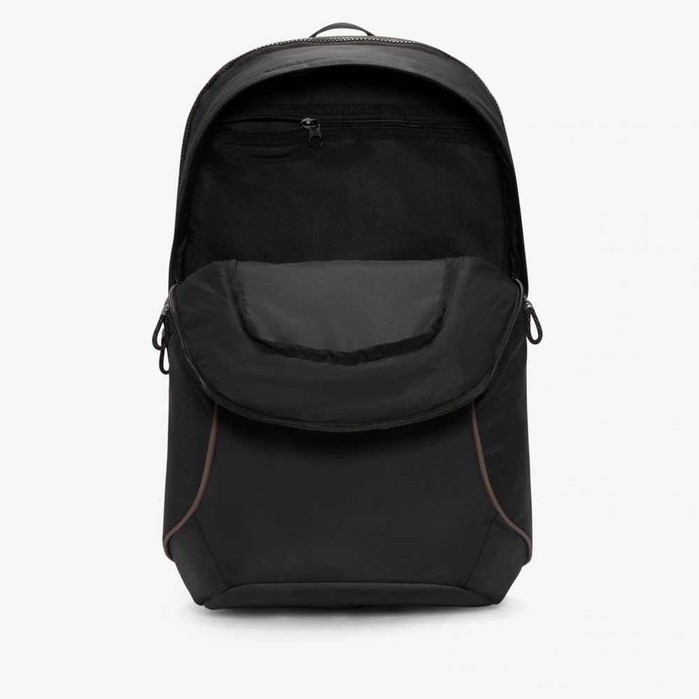 Mochila-Nike-Sportswear-Essentials-Unissex