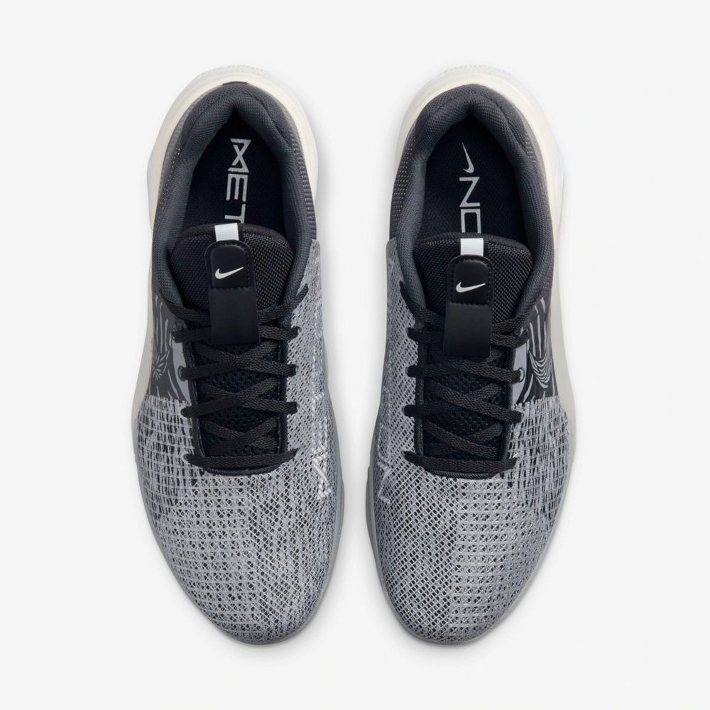 Tenis-Nike-Metcon-8-AMP-Masculino