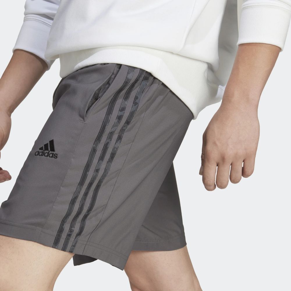 Short-Adidas-Essentials-Chelsea-3-Stripes-Masculino