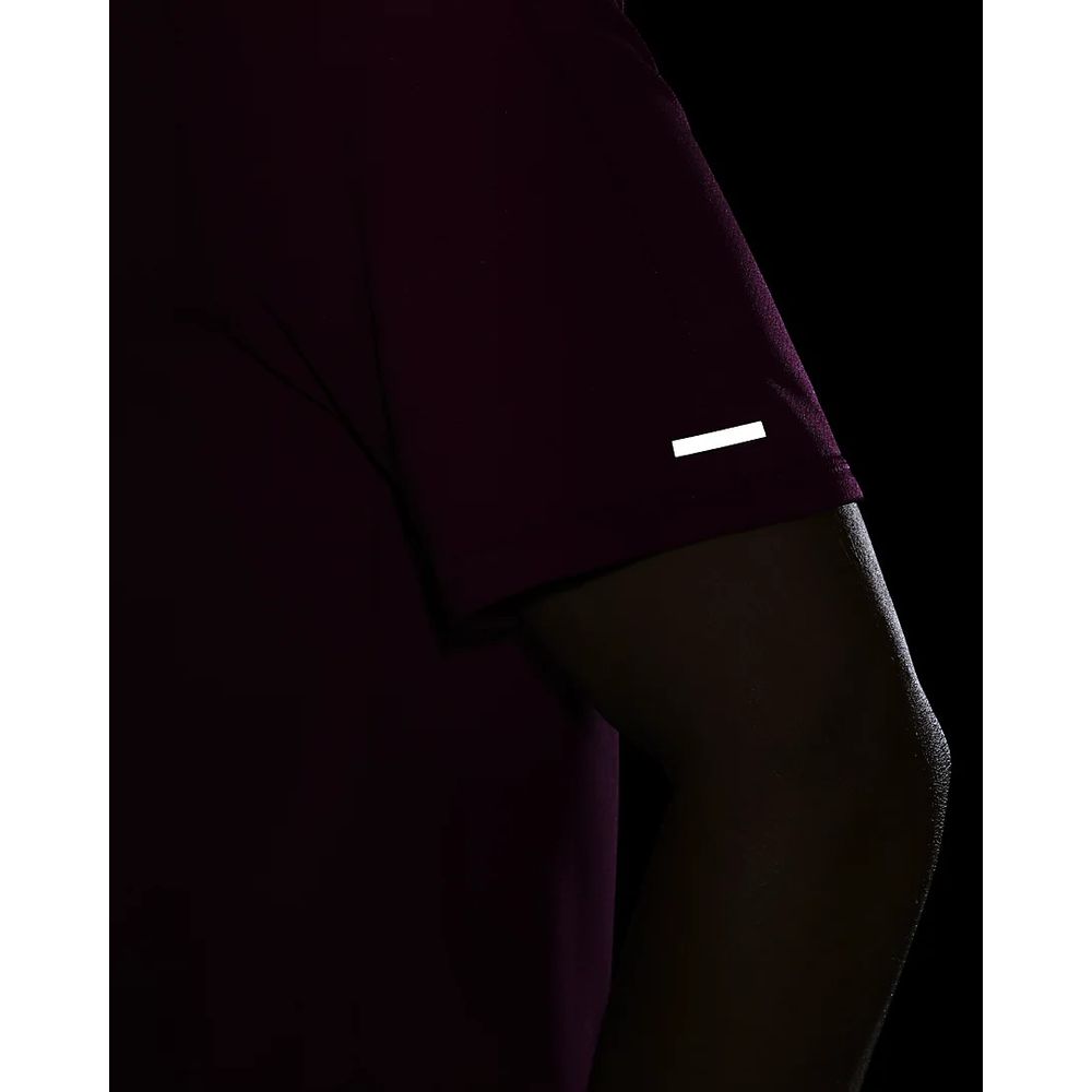 Camiseta-Nike-Dri-FIT-Miler-D.Y.E.-Masculina