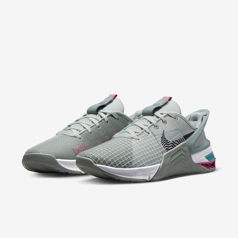 Tenis-Nike-Metcon-8-Flyease-Feminino
