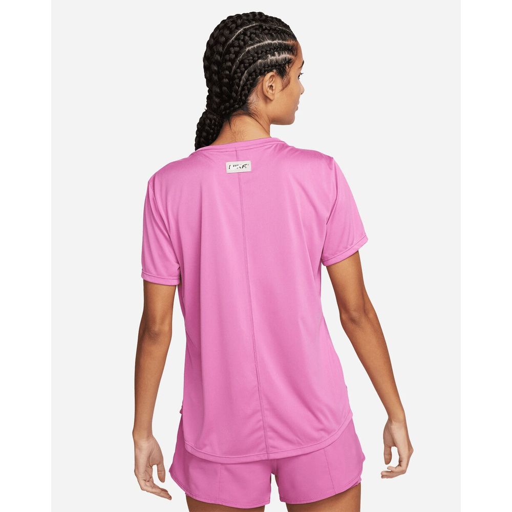 Camiseta-Nike-One-Df-SS-STD-Feminina- Camiseta-Nike-One-Df-SS-STD-Feminina-