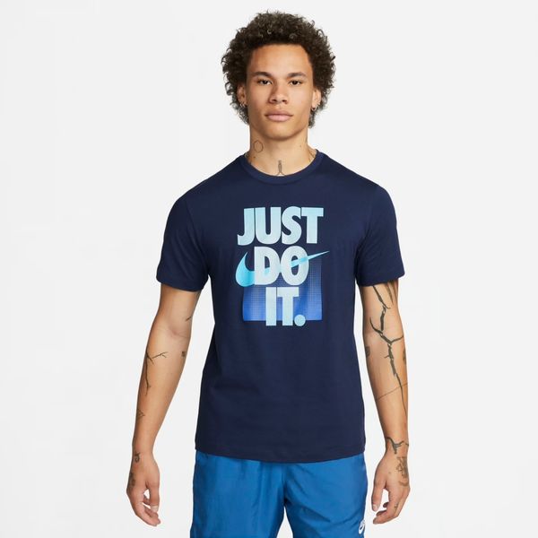 Camiseta-Nike-Sportswear-Masculina