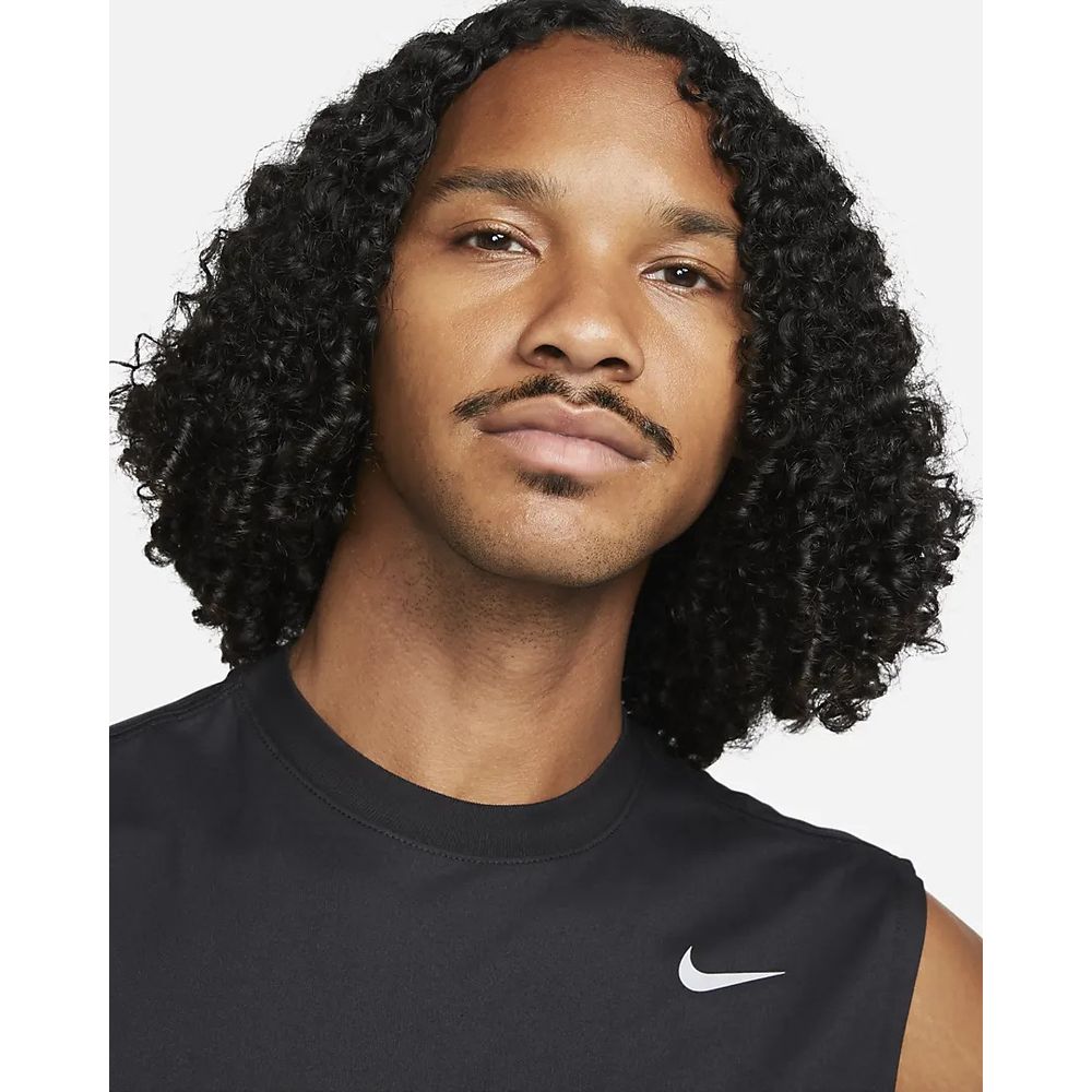 Regata-Nike-Dri-FIT-Legend-Masculina