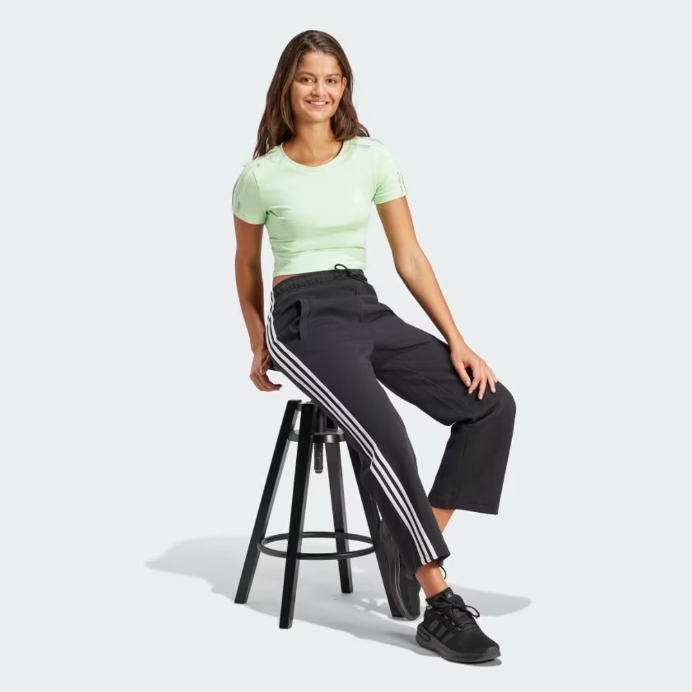 Camiseta-Adidas-Essentials-3-Listras-Feminina