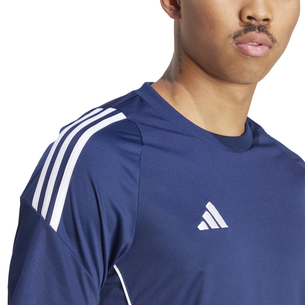 Camiseta-Adidas-Tiro-24