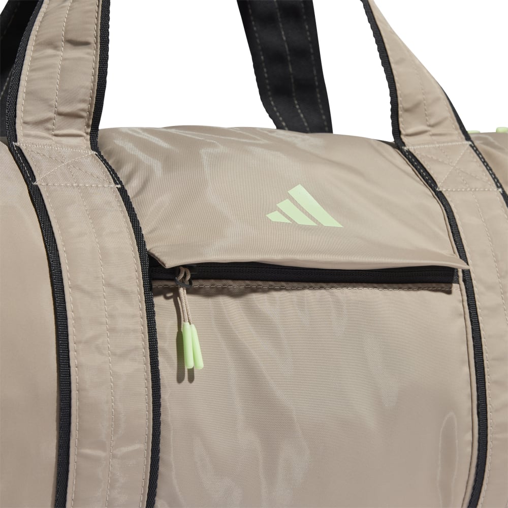 Mala-Adidas-Yoga-Duffel
