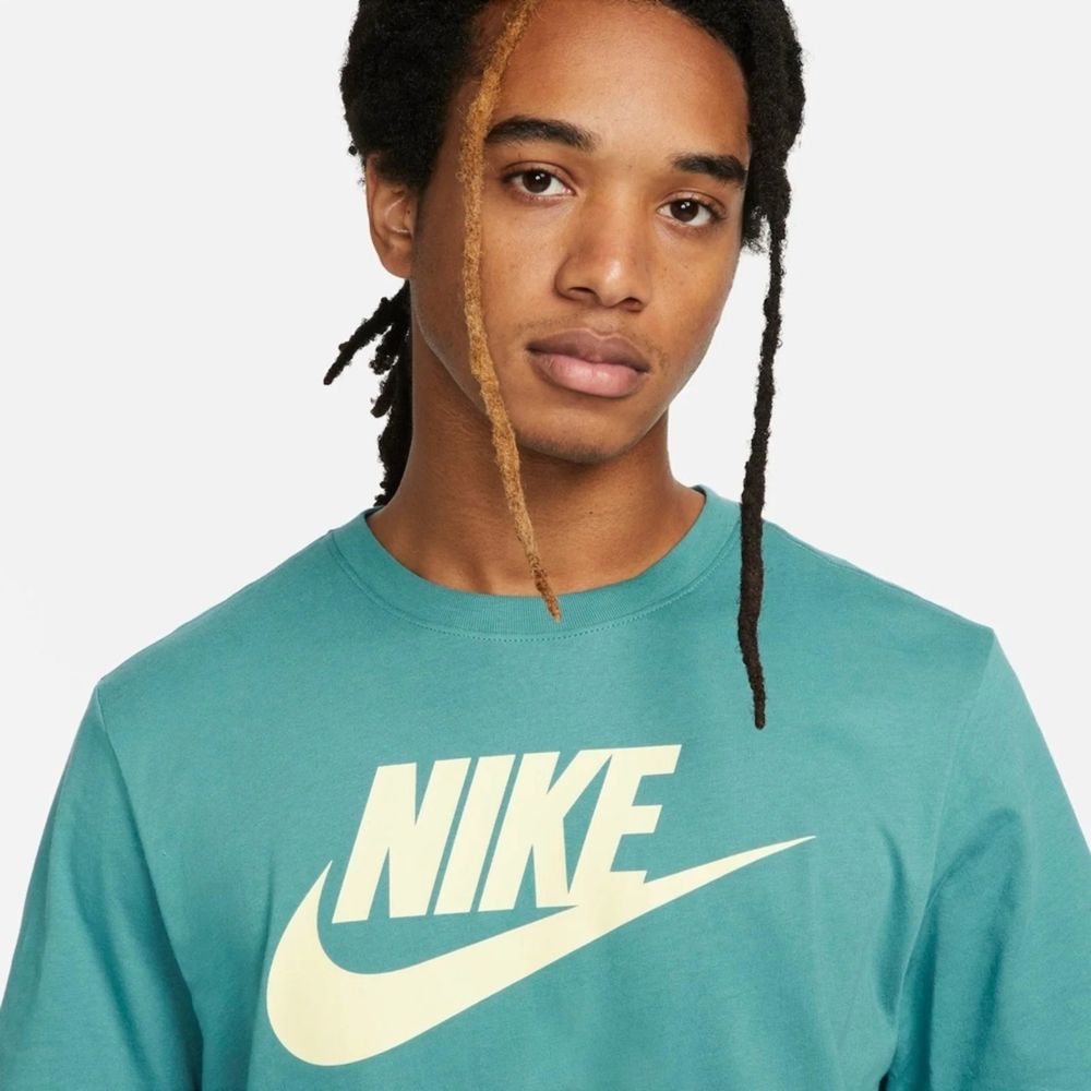 Camiseta Nike Sportswear Icon Futura Masculina