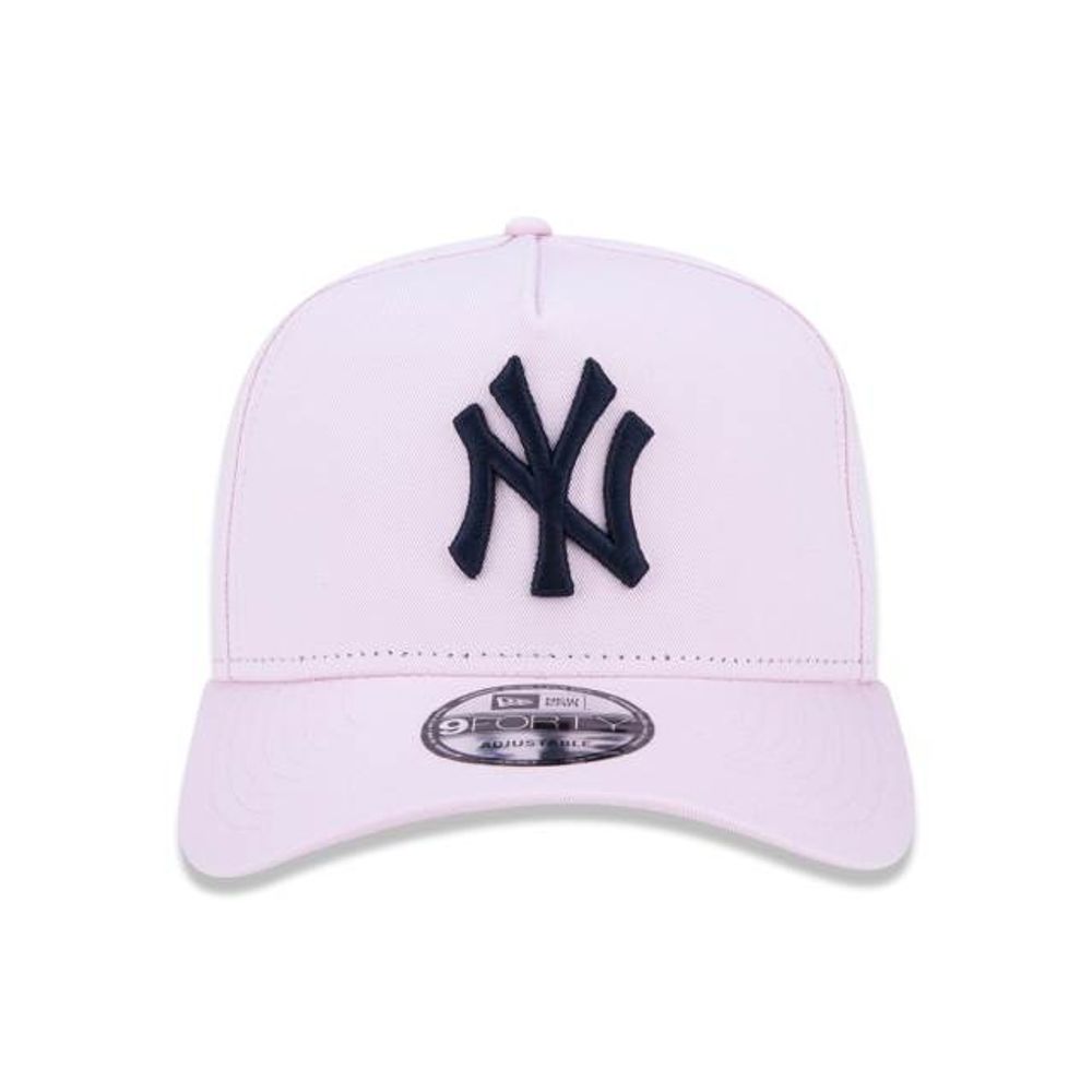 Bone-New-Era-9FORTY--New-York-Yankees