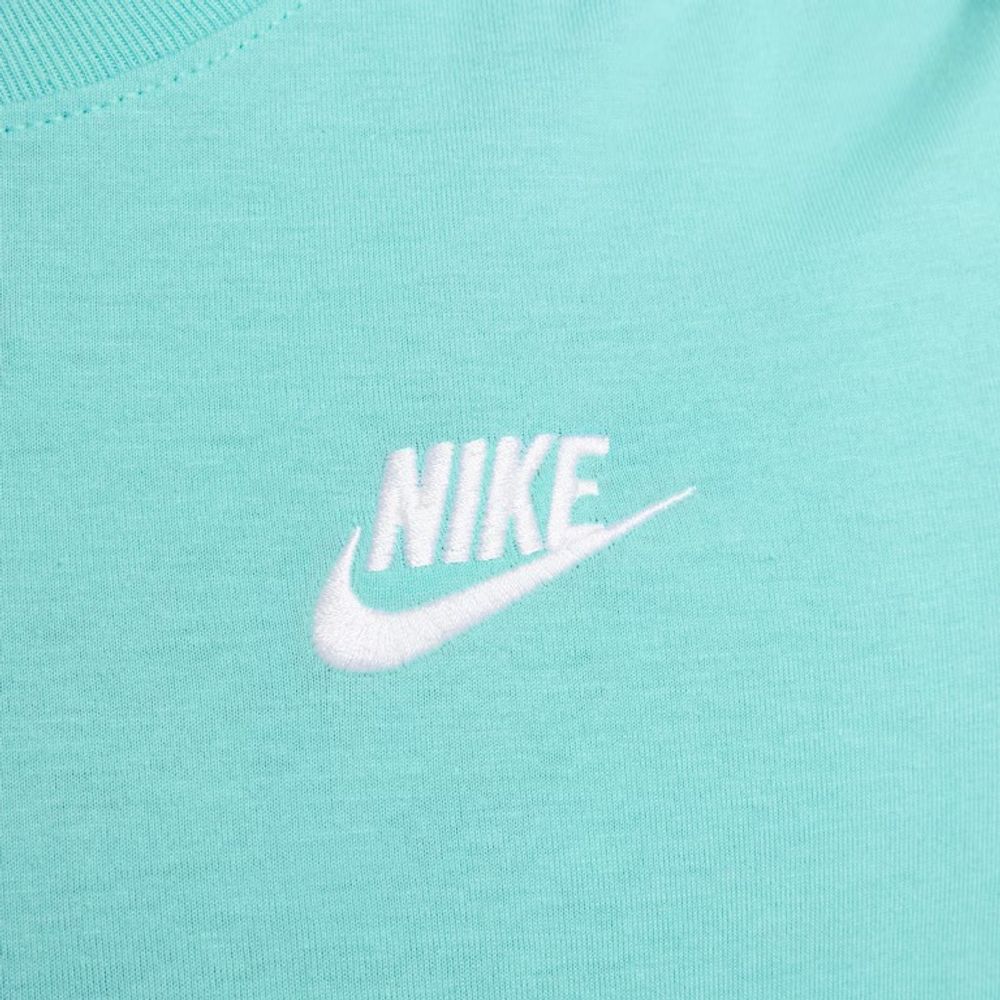 Camiseta Nike Sportswear Club Essentials