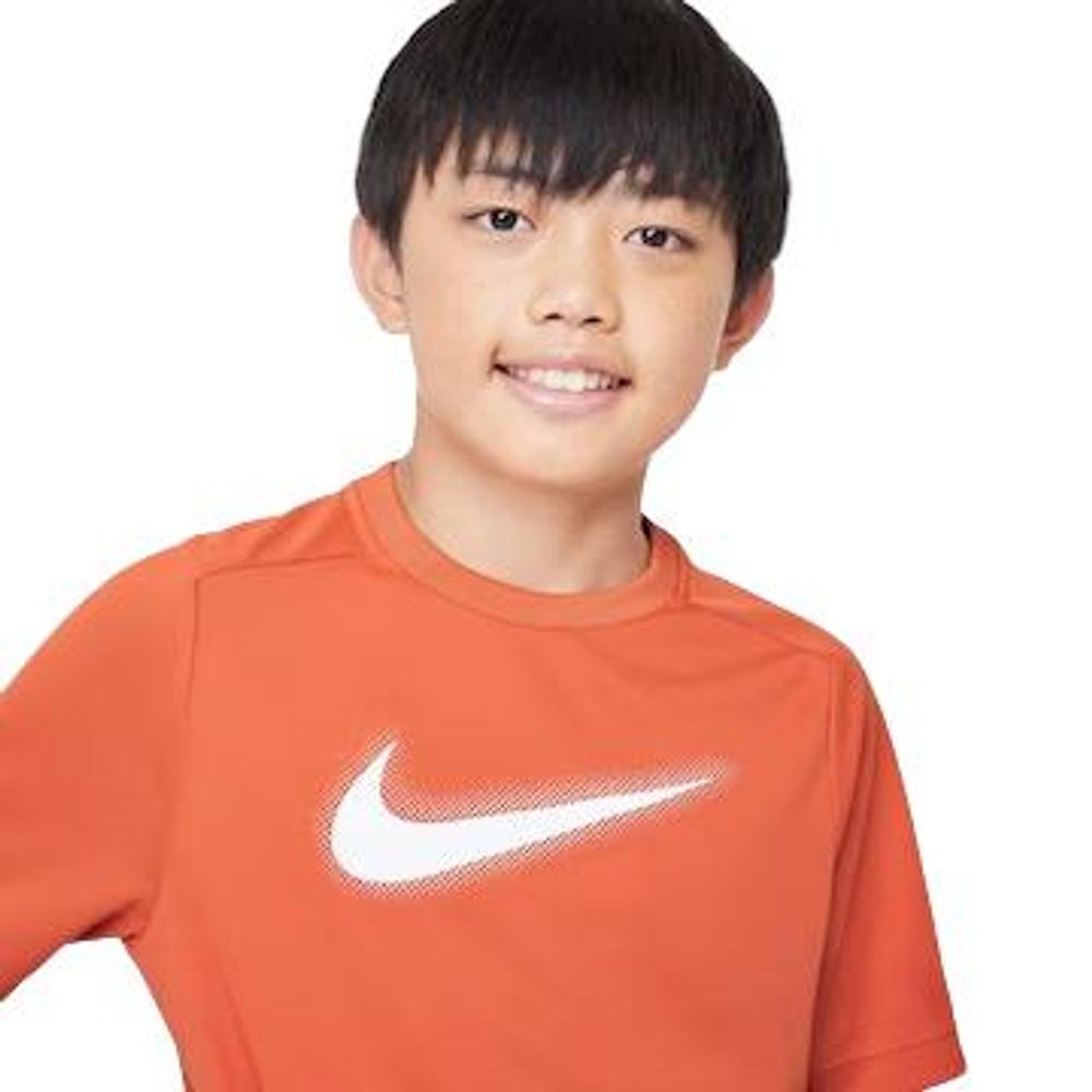 Camiseta Nike Dri-FIT Multi+ Graphic Infantil