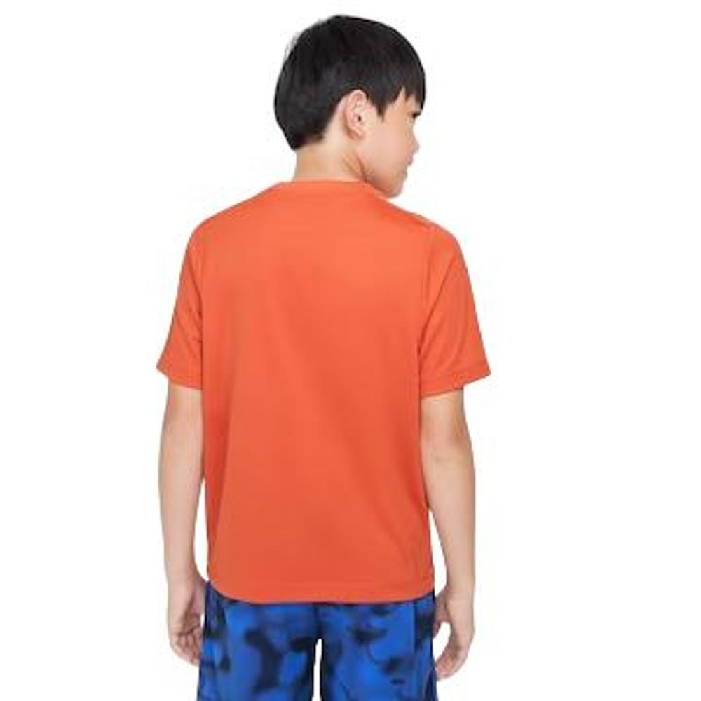 Camiseta Nike Dri-FIT Multi+ Graphic Infantil