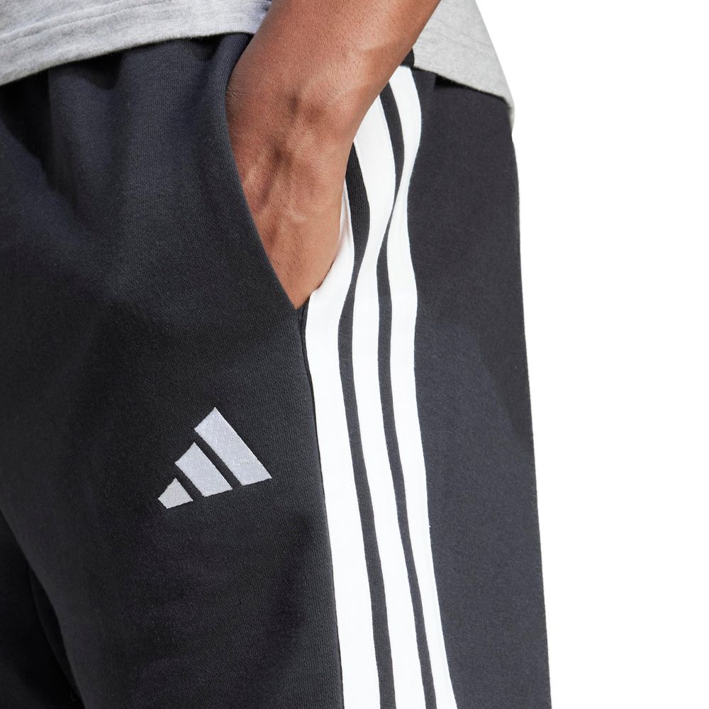 Short-Adidas-3-Stripes-French-Terry