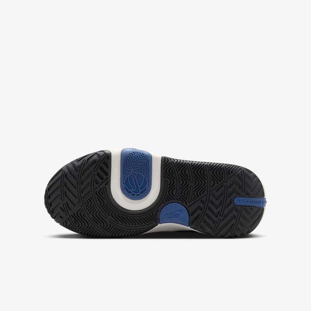 Tenis-Nike-Team-Hustle-D