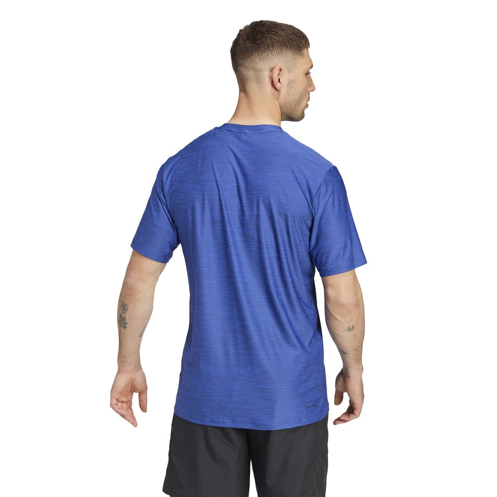Camiseta-Treino-Alongamento-Train-Essentials