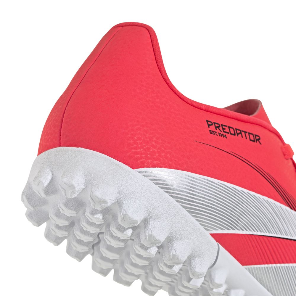 Chuteira-Adidas-Predator-Club-Society