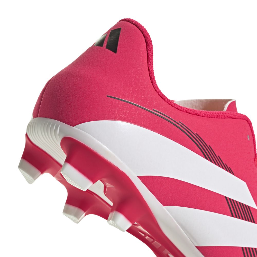 Chuteira-Adidas-Predator-Artilheira-25-Campo