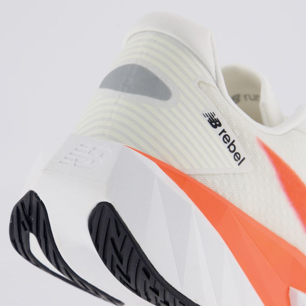 Tenis-New-Balance-FuelCell-Rebel-v5